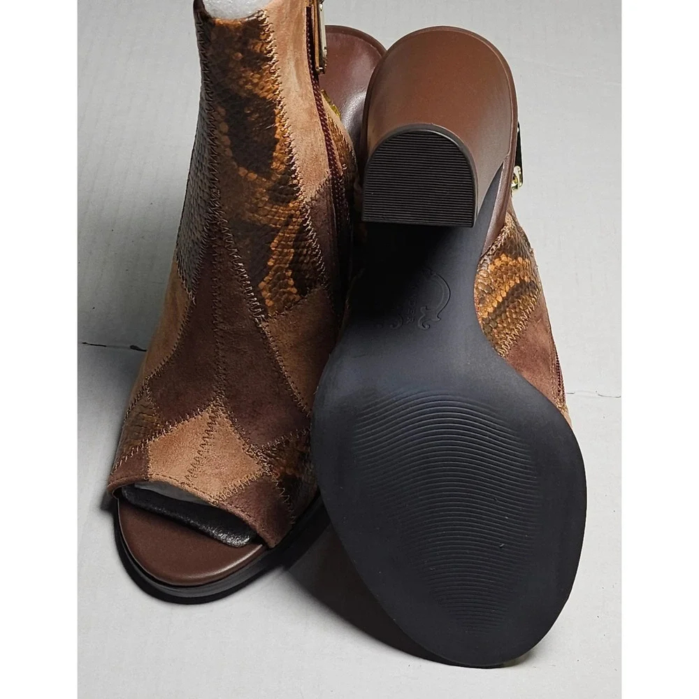C‎ Wonder Ivy Tan Brown Patchwork Snakeskin Suede Peep Toe Block Heel Booties 5M